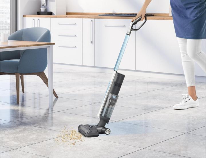Actual product image Trisa Wet Clean Professional T9813 (Vacuuming + mopping)