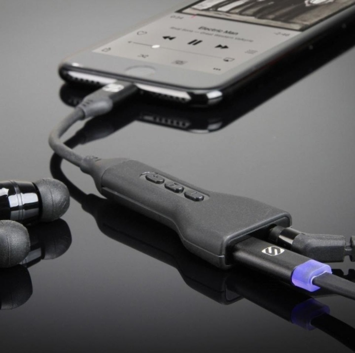 Produktbild Scosche Lightning Adapter (Lightning, 3.5mm Klinke, Lightning)