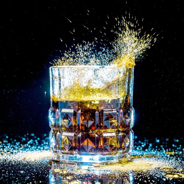 Immagine prodotto Puluz 40cm Photography Acrylic Reflective Display Table Background Board (Black) (Ulteriori accessori)