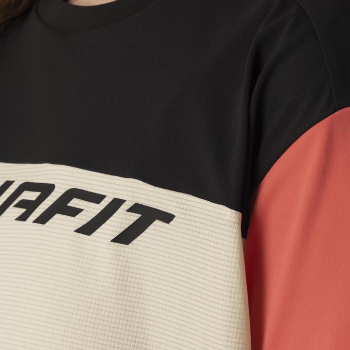 Actual product image Dynafit Traverse Light T-Shirt W (S)