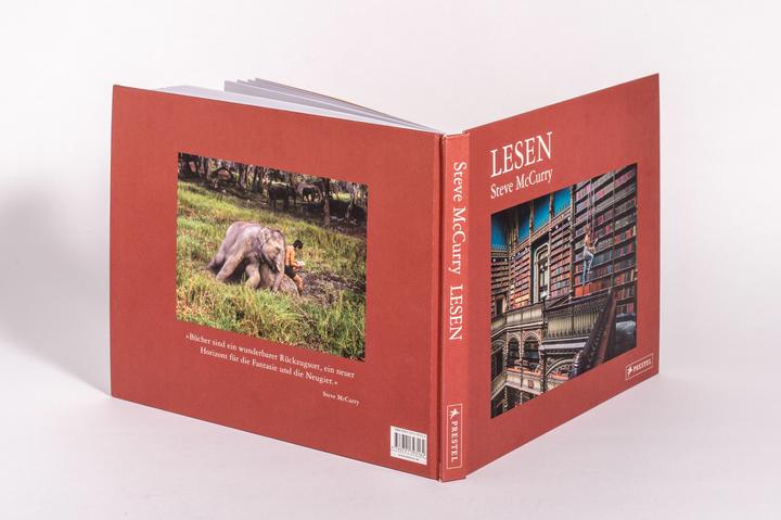 Actual product image Steve McCurry Lesen. Exklusive Sonderausgabe des Foto-Bestsellers (German, Paul Theroux, 2024)