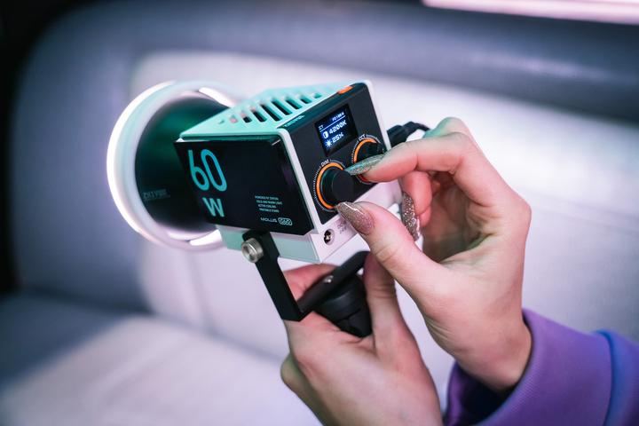 Actual product image Zhiyun Molus G60 Combo Black (Video light)