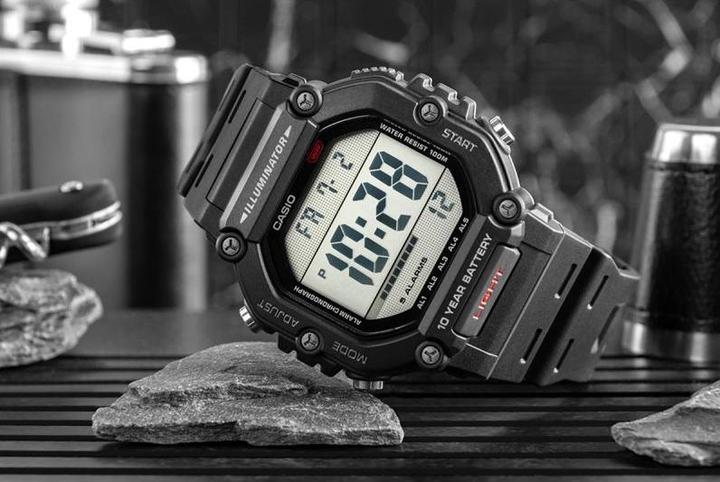 Produktbild Casio Herrenuhr AE-1600H-1AVDF + Box (Digitaluhr)
