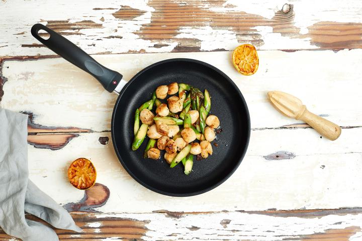 Actual product image Swiss Diamond XDClassic (Frying pan, Cast aluminium, 26 x 8.40 cm)