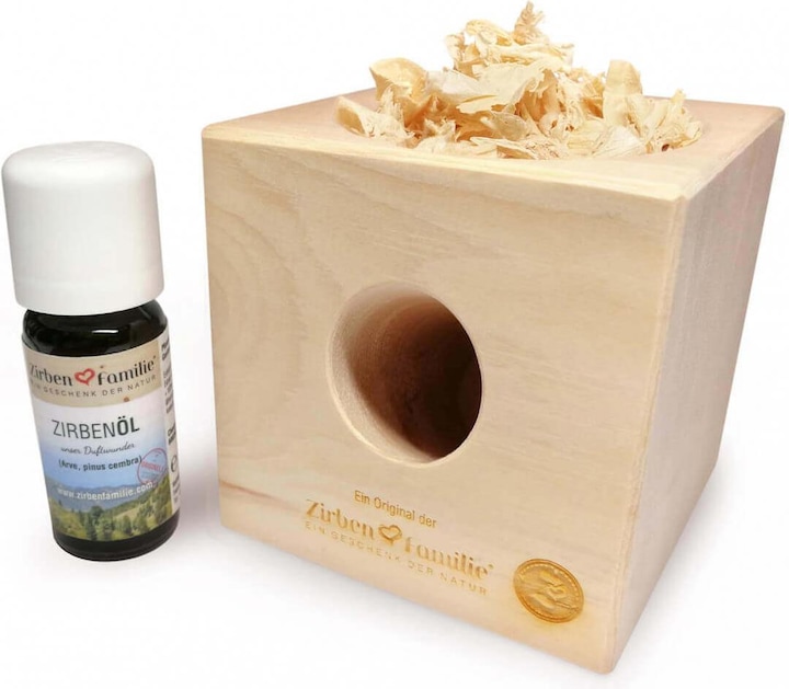 Actual product image ZirbenFamilie Swiss Pine Cube Set incl. 10ml Swiss Pine Oil