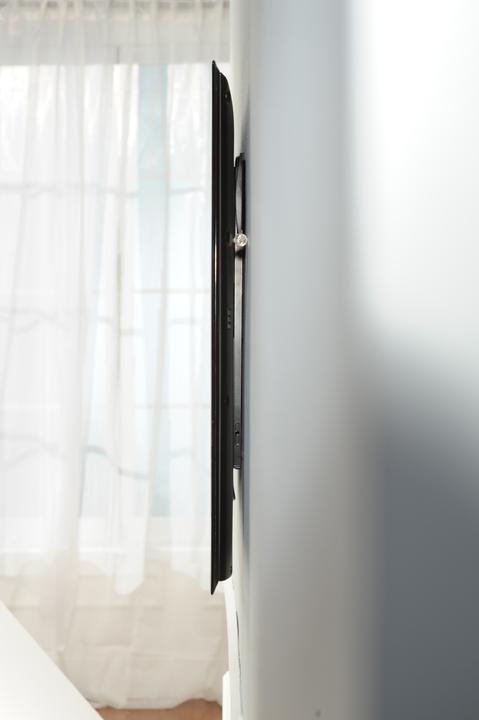 Actual product image Sanus Ll11 (Wall, 80", 68 kg)