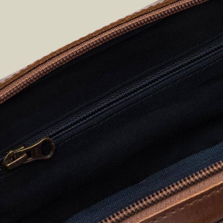 Actual product image Buckle & Seam Canvas Kulturbeutel Bruno Grün/Blau