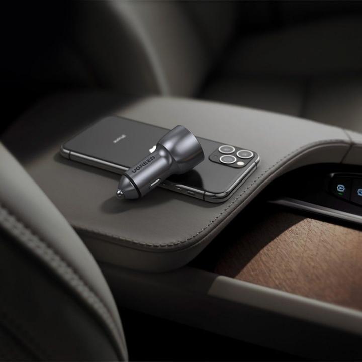 Produktbild Ugreen USB-C PD + USB-A QC 36W Autoladegerät