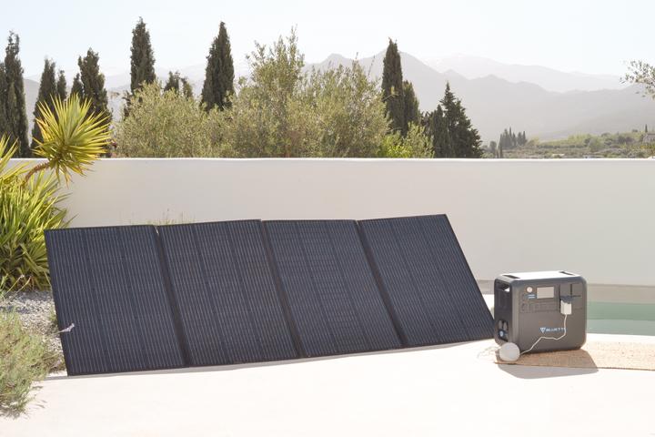 Actual product image Bluetti PV350 (350 W, 13.90 kg)