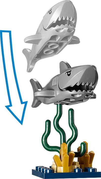 Actual product image LEGO DC Super Heroes Aquaman Attack by Black Manta (76095)
