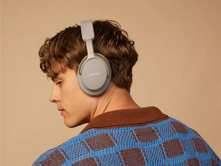 Immagine prodotto Bose QuietComfort Ultra (ANC, 24 h, Cablato, Senza fili)