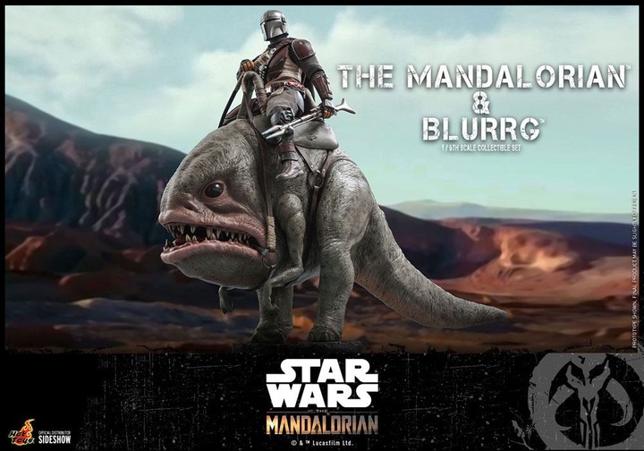 Actual product image Hot Toys Star Wars The Mandalorian Action Figure 2-Pack 1/6 The Mandalorian & Blurrg 37 cm