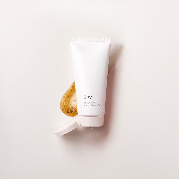 Actual product image 107 Beauty Chaga jelly low ph cleanser (120 ml)