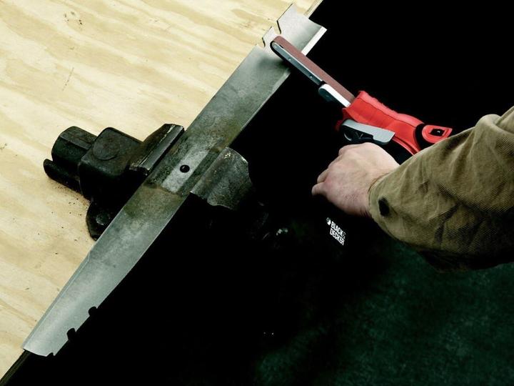 Produktbild Black & Decker Bandschleifmaschine (Bandschleifer, 400 W)