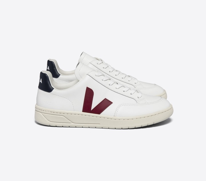 Actual product image Veja V-12 (39)