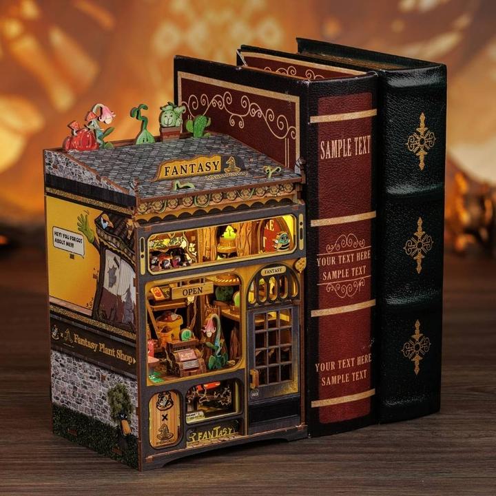 Produktbild Figured'Art Book Nook – Fantasie Pflanzenladen