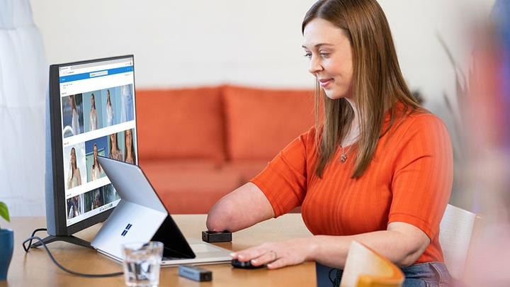 Produktbild Microsoft Surface Adaptive Mouse for business (Kabellos, Kabelgebunden)