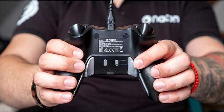 Produktbild Nacon Gaming Revolution X Controller (Xbox Series S, Xbox One S, Xbox One X, Xbox Series X)