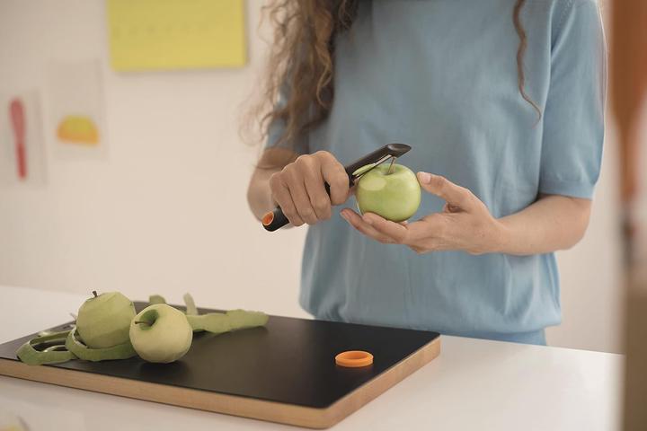 Actual product image Fiskars Peeler