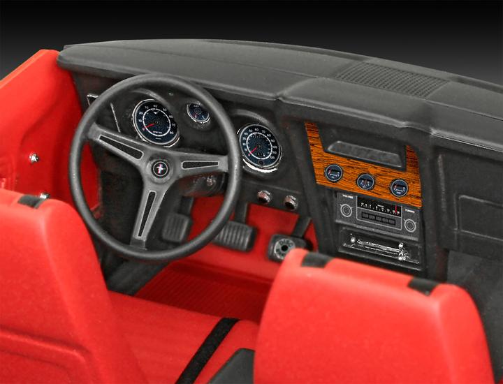 Actual product image Revell James Bond "Ford Mustang I" Gift Set