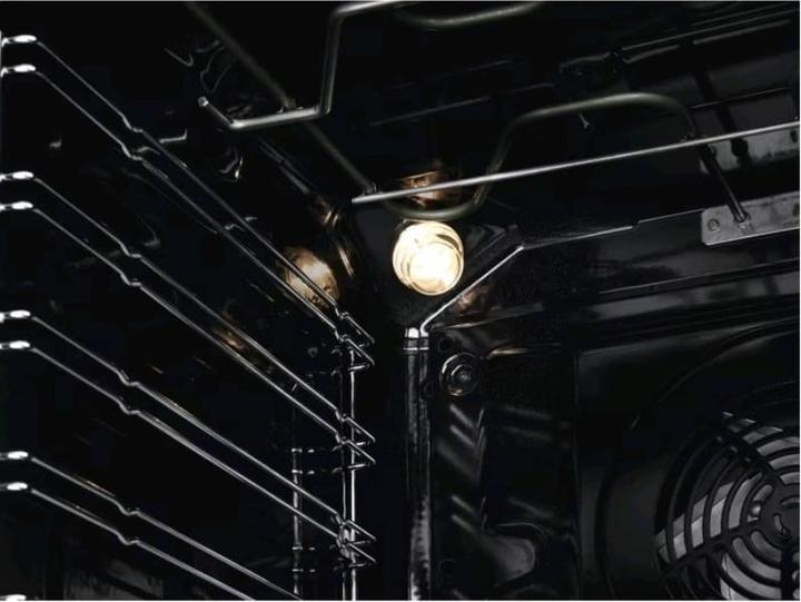 Actual product image Electrolux EOM4P46TX 72 L 2990 W A+ Stainless steel