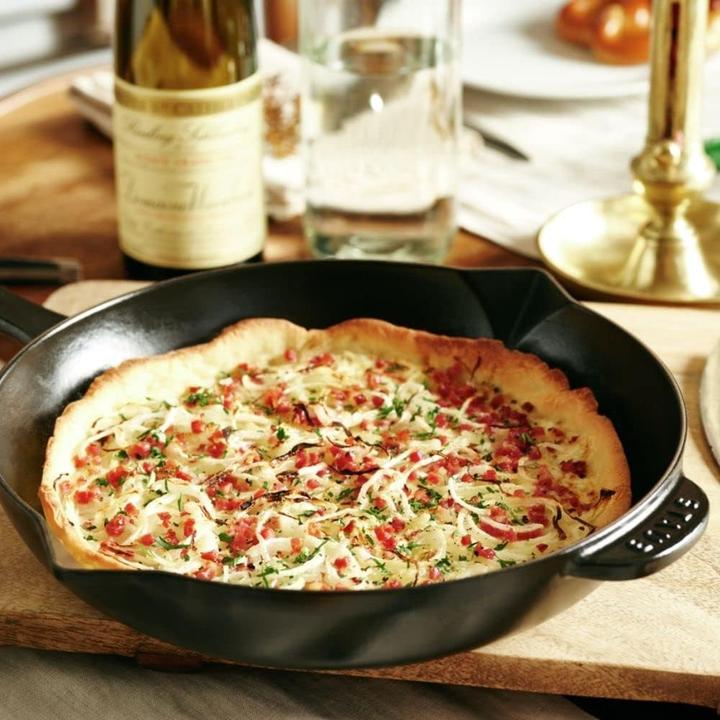 Actual product image Staub Frying pan (Frying pan, Cast iron, 26 x 6 cm)