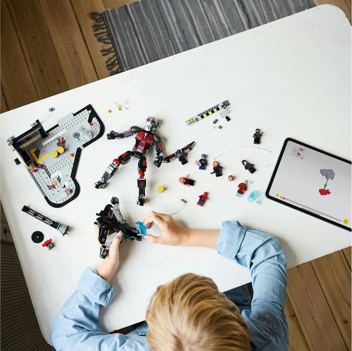 Produktbild LEGO Captain America: Civil War Actionduell (LEGO Marvel)