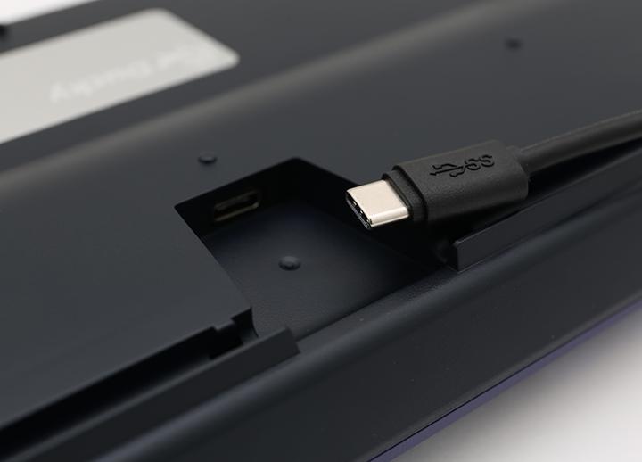 Actual product image Ducky One 2 Horizon (DE, Cable)