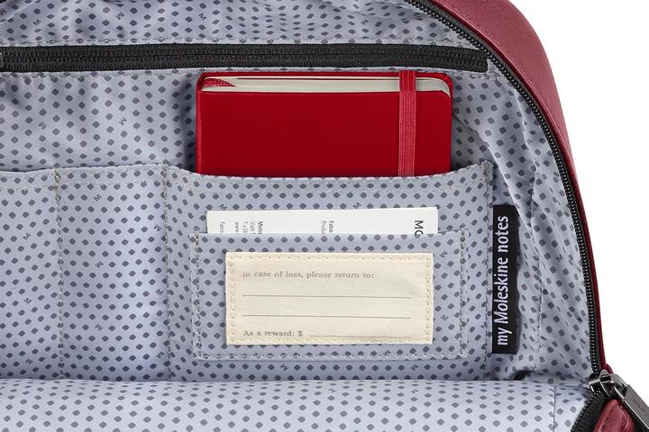 Actual product image Moleskine Classic2.0smallbackpackred