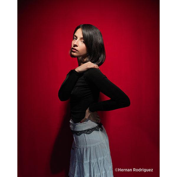 Produktbild Westcott Wrinkle Resistant Backdrop Scarlet Red (9' x 20') (274.30 cm)