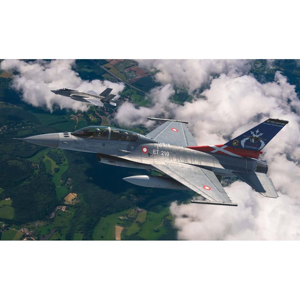 Kinetic F-16B DENMARK