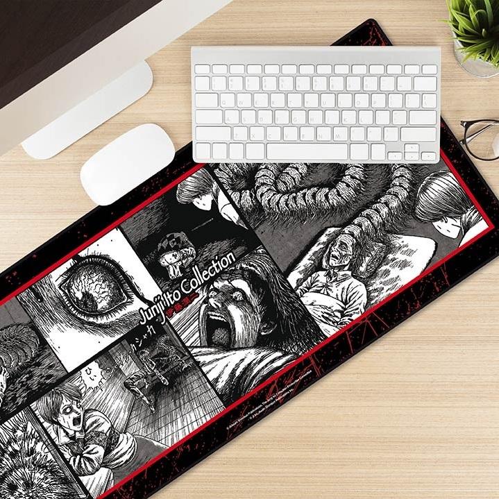 Actual product image ABYstyle Junji Ito - Honored Ancestor (XXL)