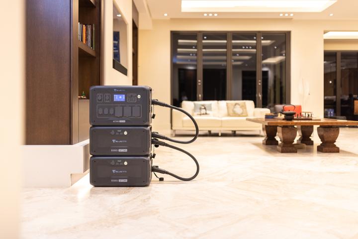Produktbild Bluetti Portable Station AC500+B300S (3072 Wh, 86.30 kg)