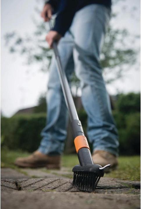 Actual product image Fiskars Joint brush