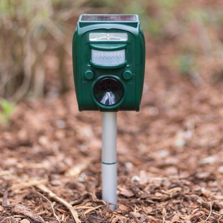 Actual product image Kerbl SonicFlash ultrasonic animal repeller, integrated solar panel