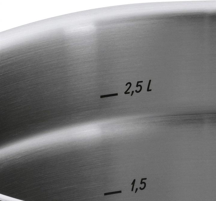 Actual product image WMF Bratentopf GOURMET PLUS Silberfarben (24 cm, Casserole + Stewpot, Pot, Stainless steel)