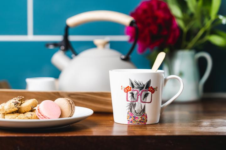 Actual product image Mikasa Tipperleyhill Horse Print Porcelain Mug, 380ml (380 ml, 1x)