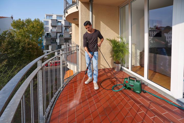 Image du produit Bosch Home & Garden EasyAquatak 120 (Fonctionnement sur secteur)