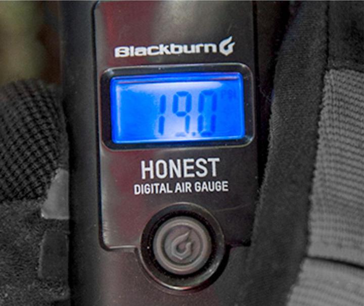 Produktbild Blackburn Honest Digital Luftdruckprüfer (Luftdruckmesser)