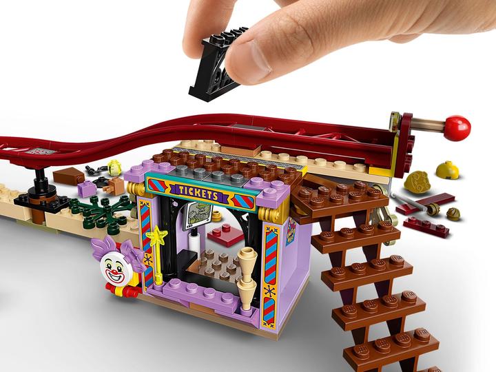 Actual product image LEGO Ghost Fair (70432, LEGO Hidden Side)