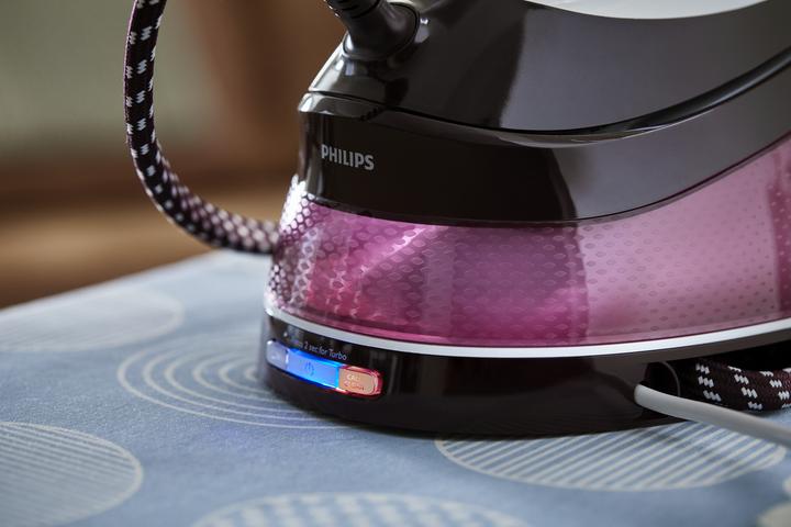 Immagine prodotto Philips GC7842/40 Stazione da stiro a vapore SteamGlide Plus Sole Purple (2400 W, 400 g/min)
