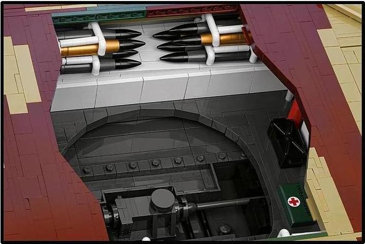 Actual product image Cobi 11000 PCS TIGER II Königstiger 1:12 COBI-2808