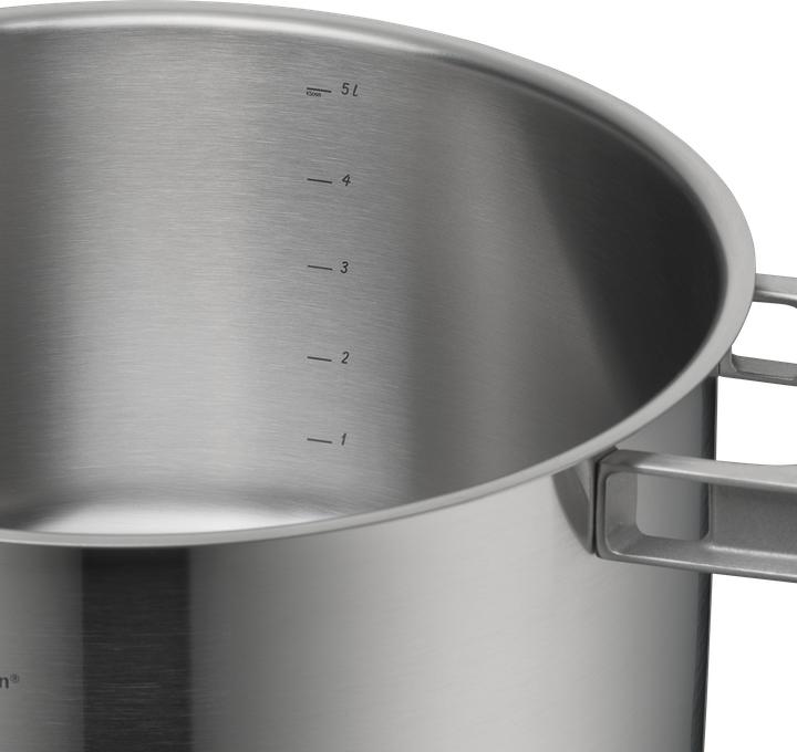 Image du produit WMF Ultimate Cool+ Casserole avec couvercle, 24 cm (24 cm, Casserole, Acier inoxydable)