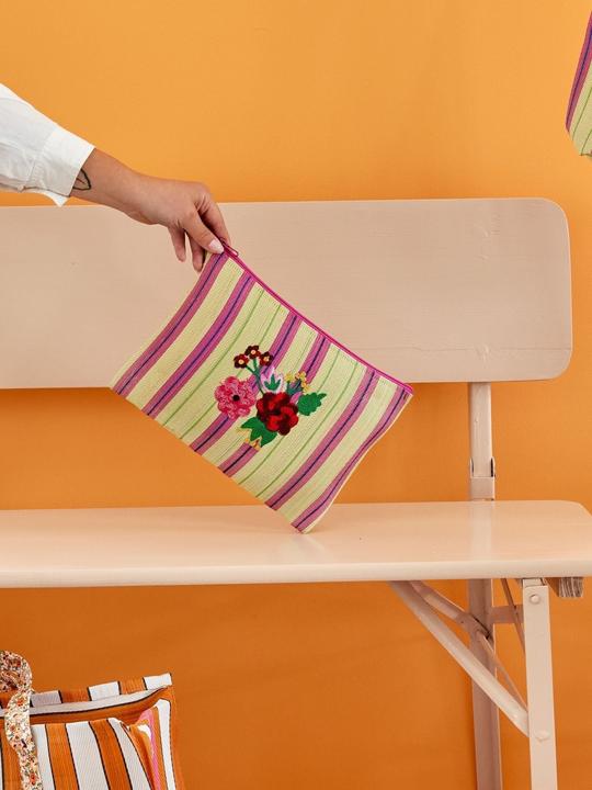 Immagine prodotto Rice Borsa a sacchetto in plastica riciclata con stampa a strisce e fiori color sabbia