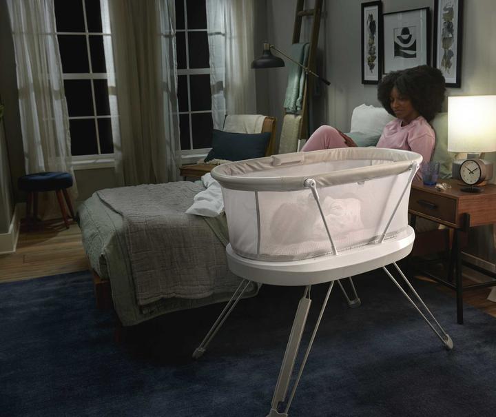 Produktbild Fisher-Price Premium Babybett mit Smart Connect