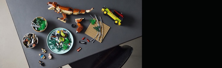 Immagine prodotto LEGO L'epidemia del T. Rex (76956, Set LEGO rari)