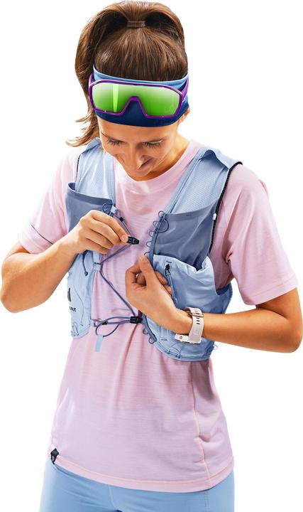 Actual product image Deuter Traick 9 Ladies (9 l)