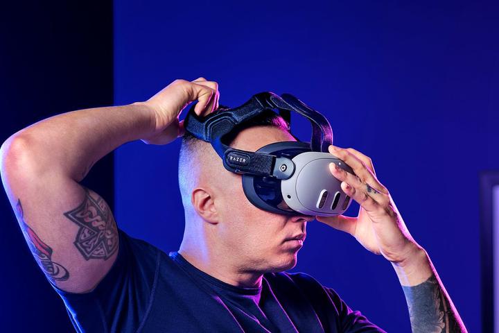 Actual product image Razer Adjustable headband system