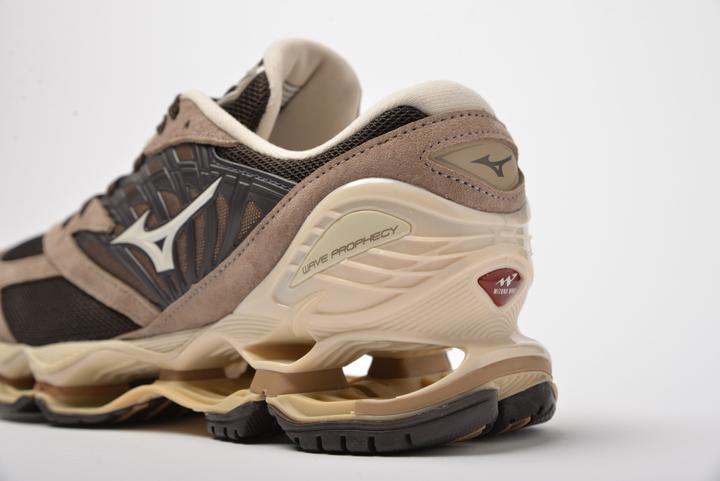 Actual product image Mizuno Wave Prophecy (40.5)