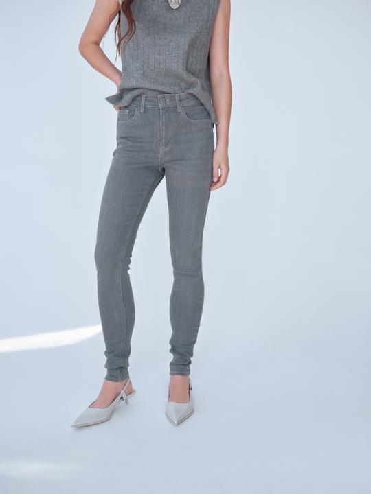 Actual product image Vila Regular Waist Skinny Fit Jeans (30)